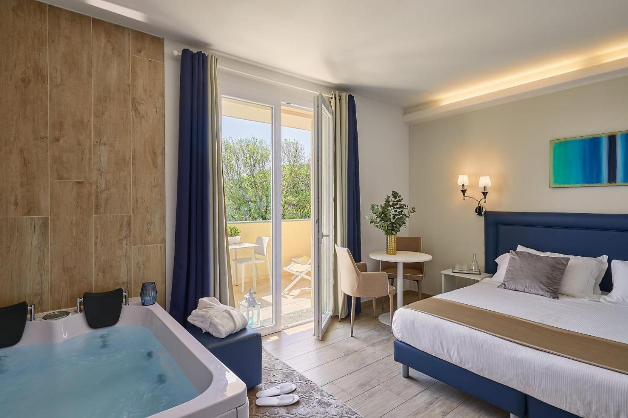 Golden Hotel Marina di Cecina Exterior photo