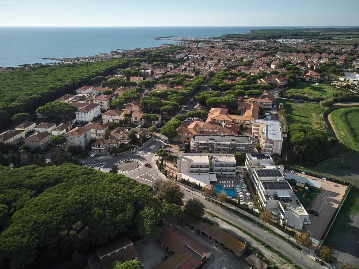 Golden Hotel Marina di Cecina Exterior photo